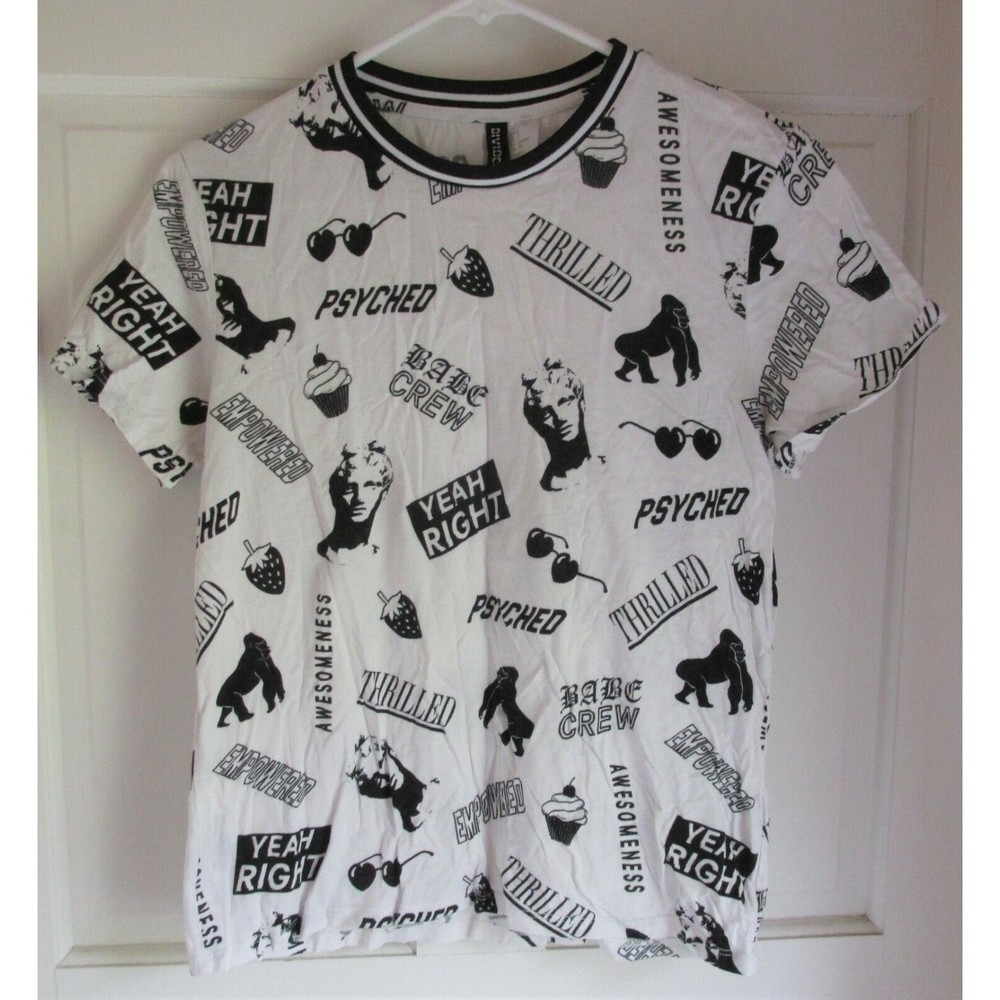H&M Divided Women's White Babe Crew Graphic All Over Print T-Shirt Top Size S